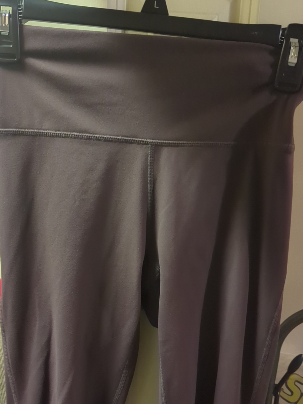 High-Rise Women's Active Leggings in Purplish Dark Brown